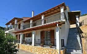 Lemonia Apartment
